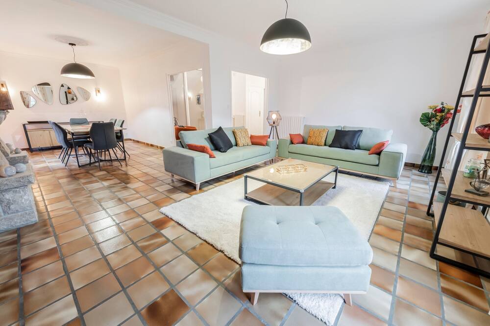 Photo of Livingroom in Lanvallay
