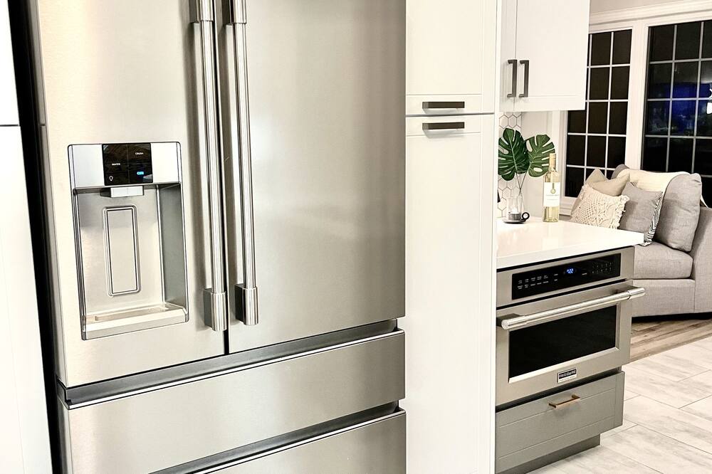Photo of Kitchen in Stayner