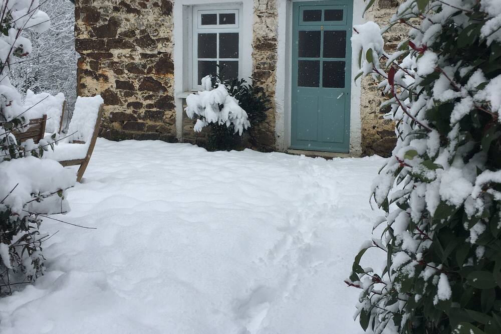 Photo of Outdoor in Aleu