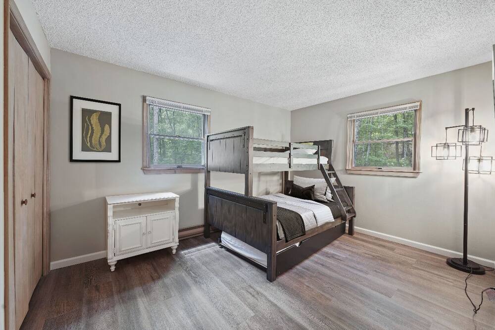 Photo of Bedroom in Rowland