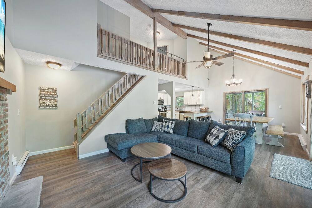 Photo of Livingroom in Rowland