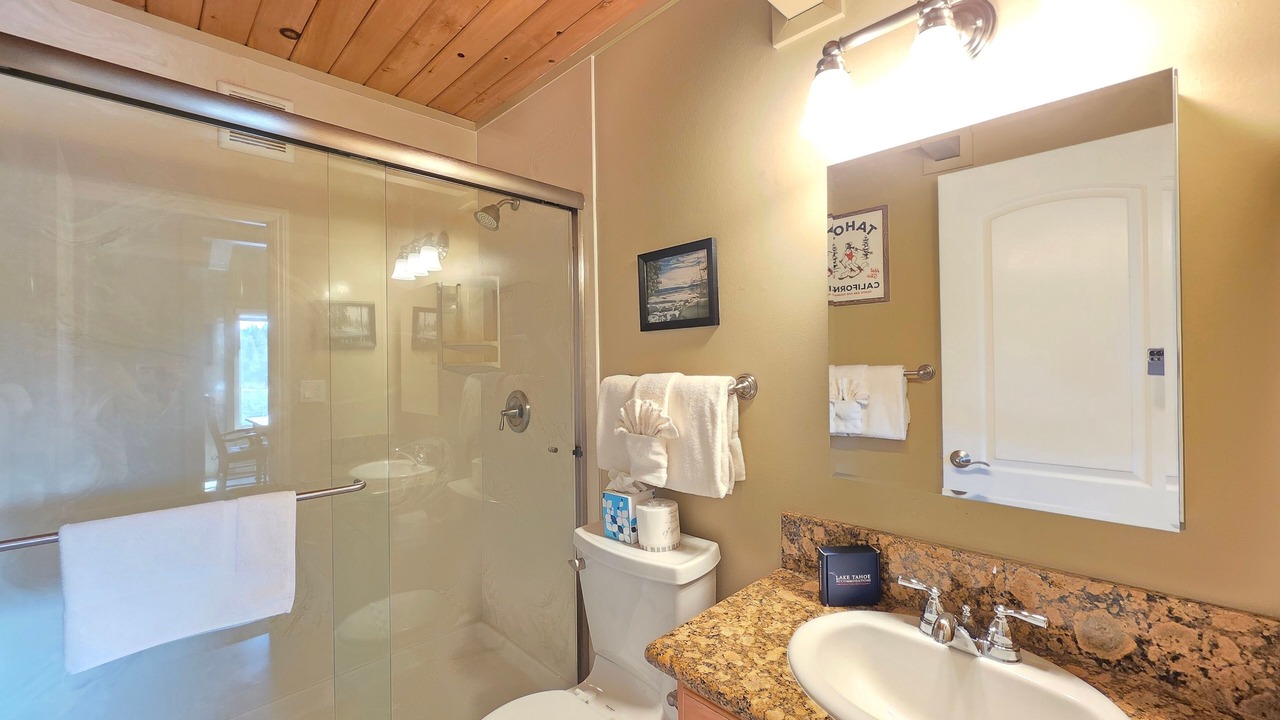 Photo of Bathroom in Lake Forest