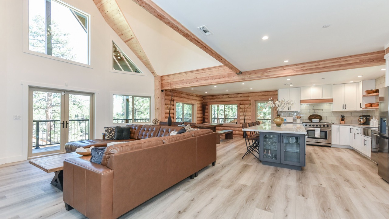 Photo of Livingroom in Big Bear