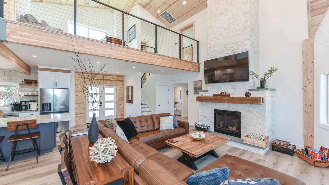 Photo of Livingroom in Big Bear