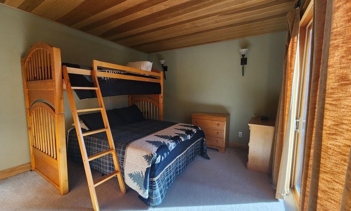 Photo of Others in Kingswood Estates