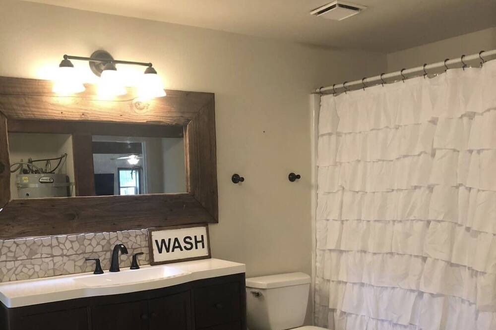 Photo of Bathroom in Battle Ground