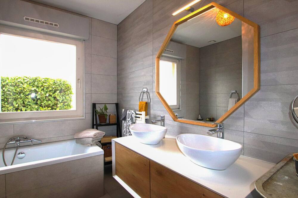 Photo of Bathroom in Sainte-Blandine