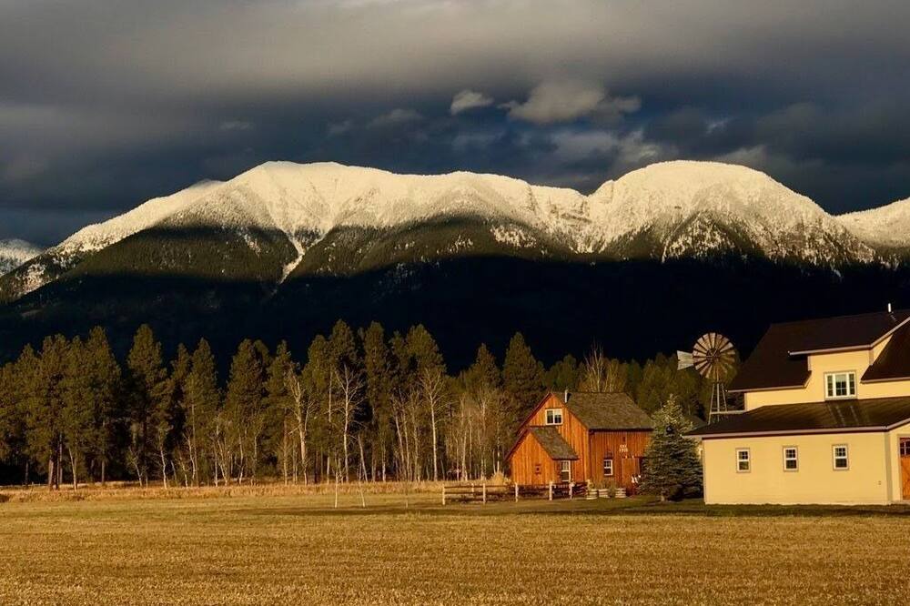 Photo of Outdoor in Creston