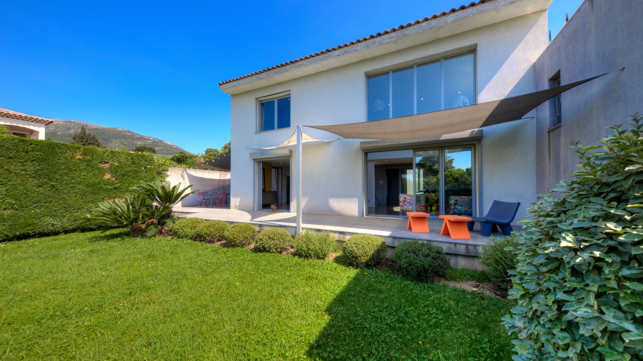 Photo of Outdoor in Carros