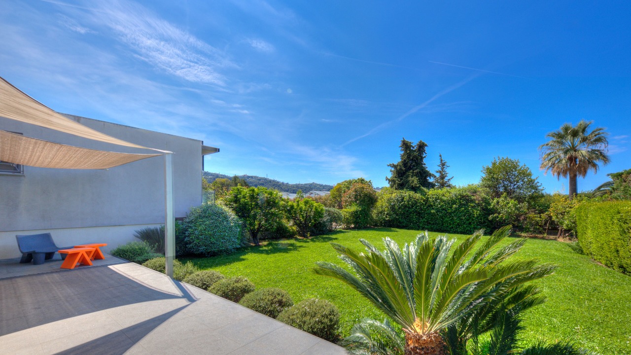 Photo of Outdoor in Carros