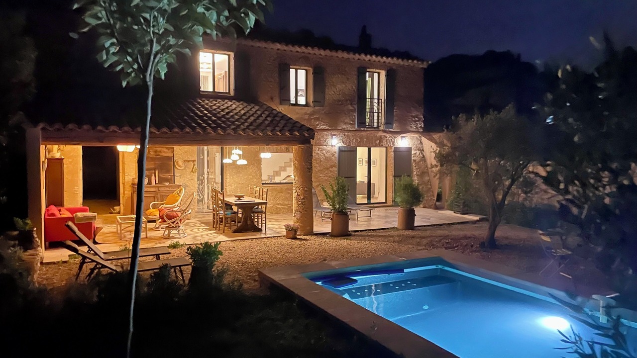 Photo of Outdoor in Simiane-la-Rotonde