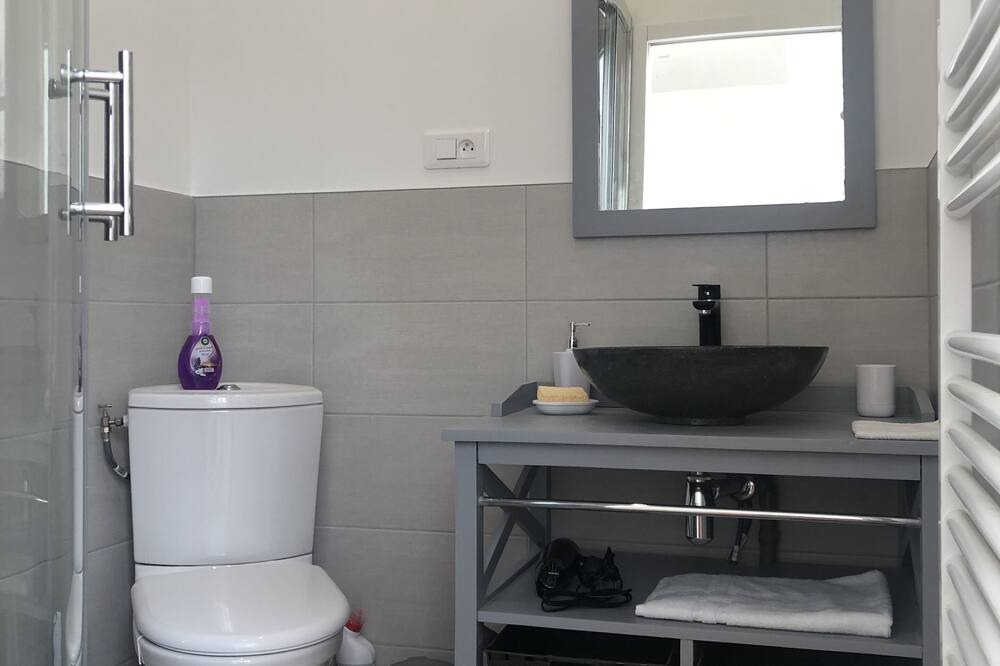 Photo of Bathroom in Auvillar
