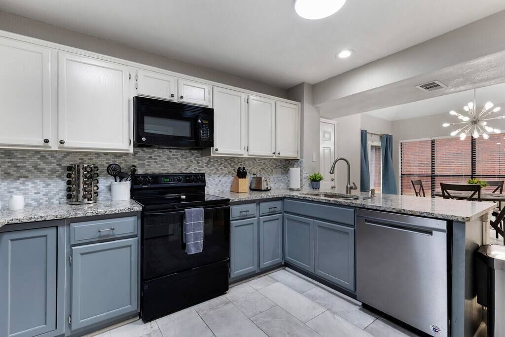 Photo of Kitchen in North Central Carrollton