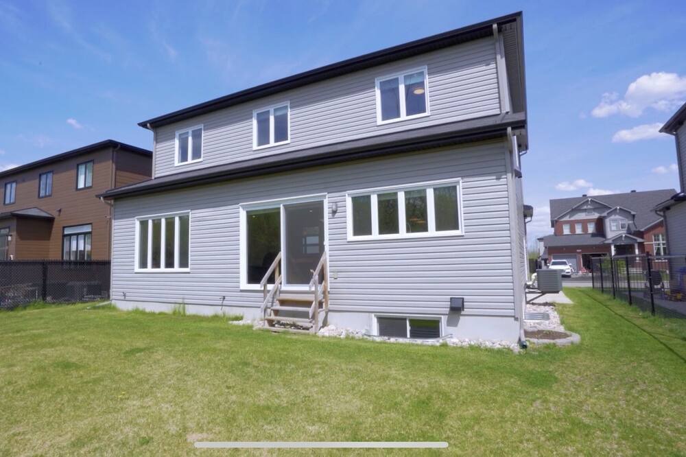 Photo of Outdoor in Aylmer