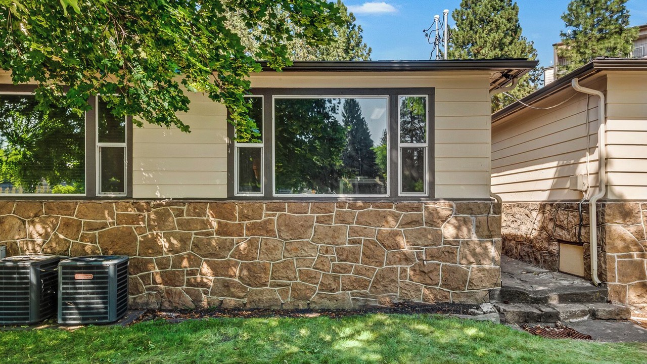 Photo of Patio Balcony in Bend