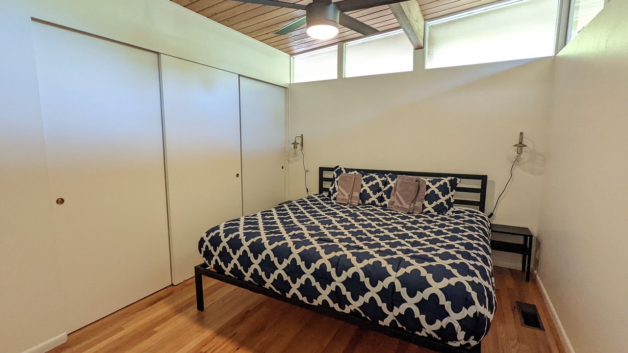 Photo of Others in Lake Forest Park