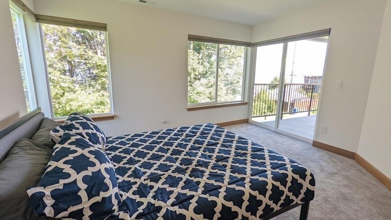 Photo of Others in North Admiral