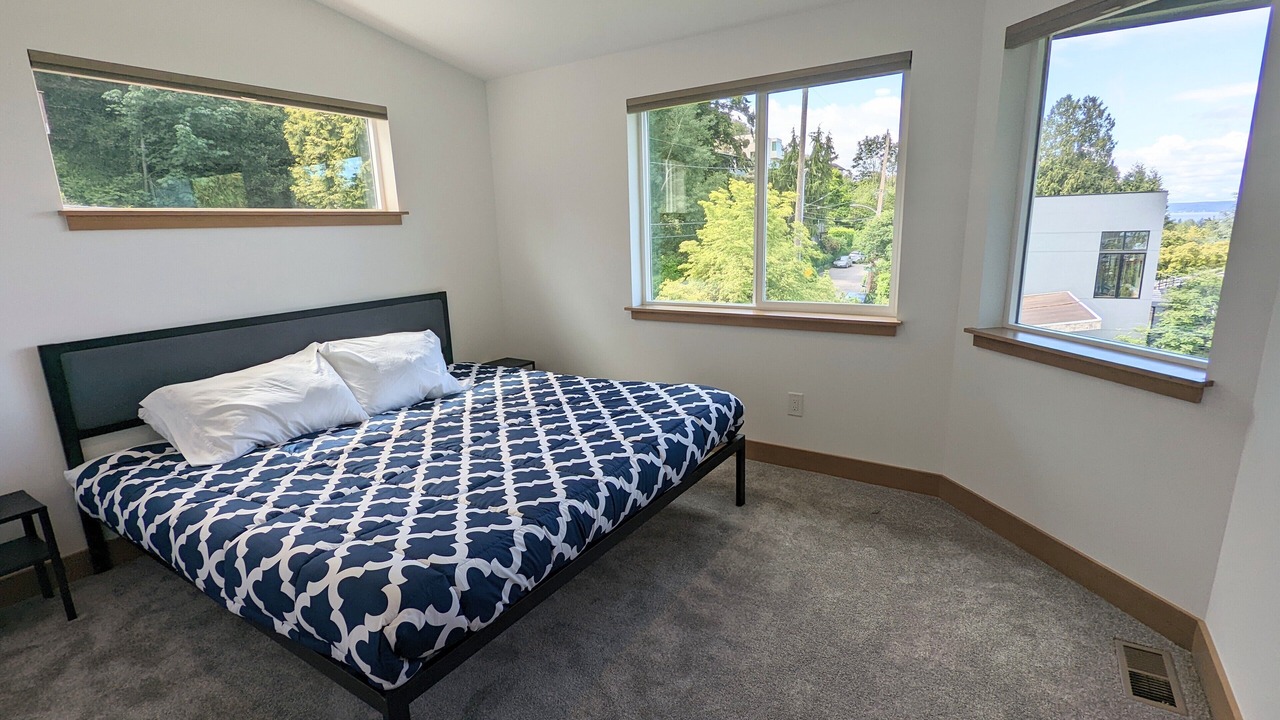 Photo of Others in North Admiral