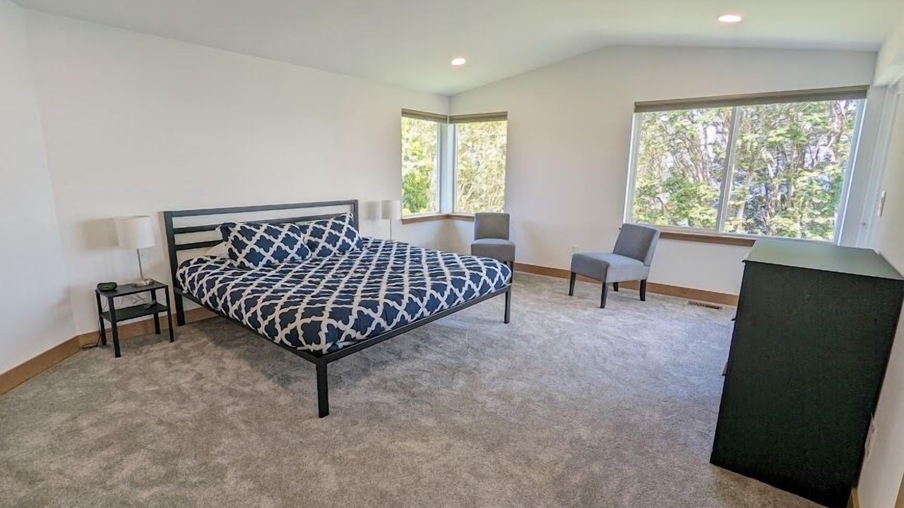 Photo of Others in North Admiral