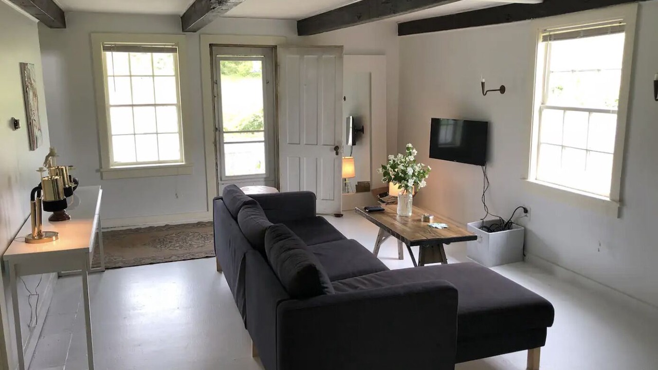 Photo of Livingroom in Cobleskill