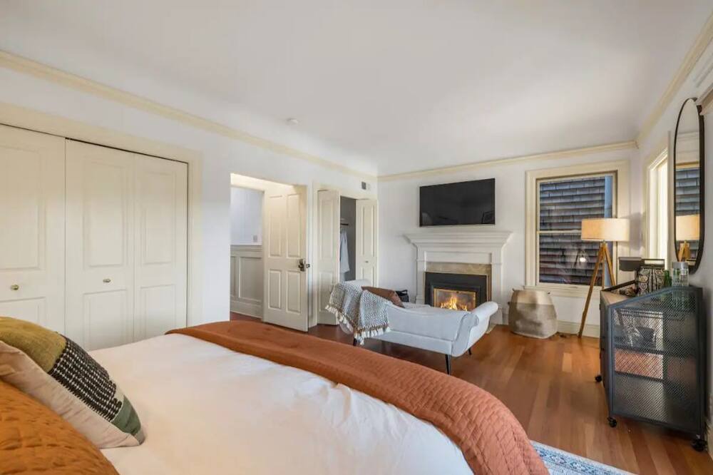 Photo of Bedroom in Pacific Heights