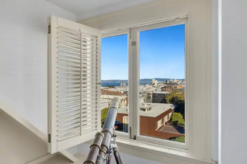 Photo of Others in Pacific Heights