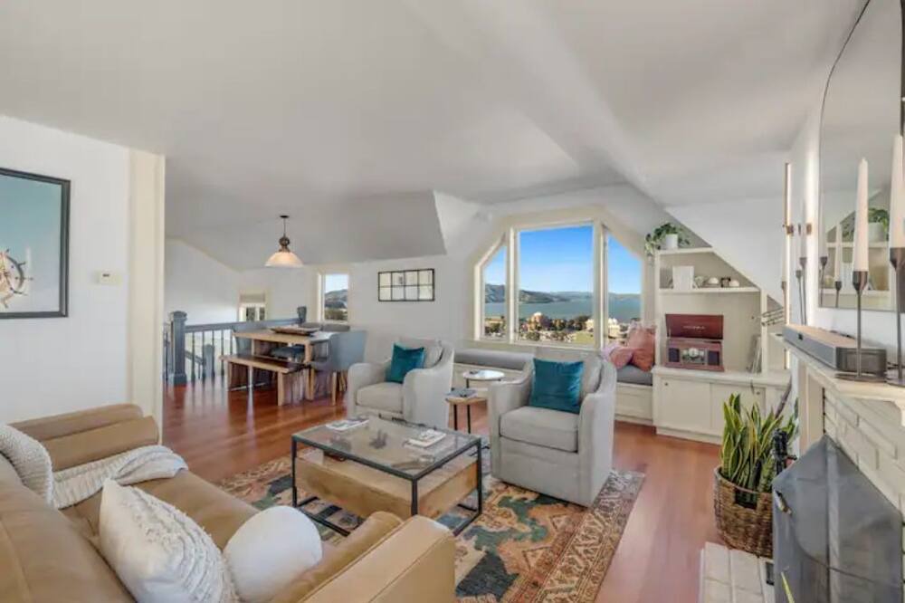 Photo of Livingroom in Pacific Heights