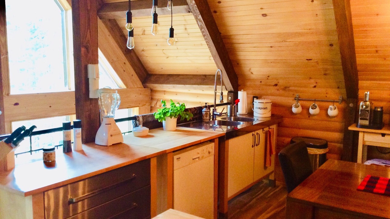 Photo of Kitchen in Sainte-Lucie-des-Laurentides
