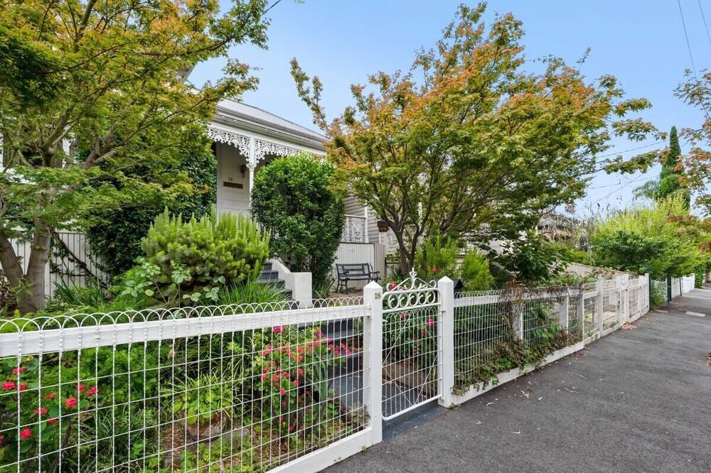 Photo of Others in Kensington