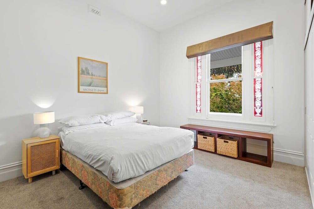 Photo of Others in Kensington