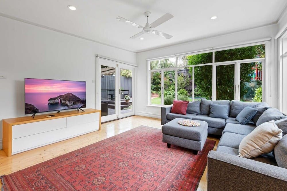 Photo of Livingroom in Kensington