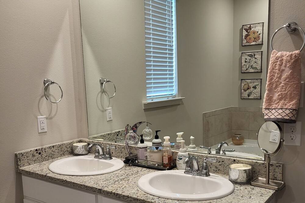 Photo of Bathroom in Shenandoah