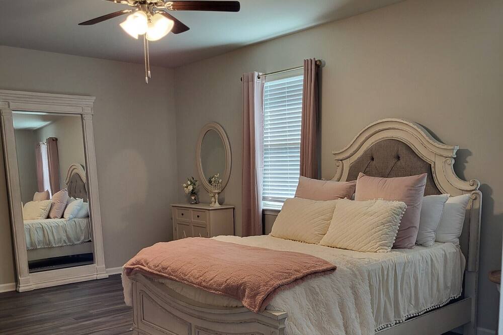 Photo of Bedroom in Shenandoah