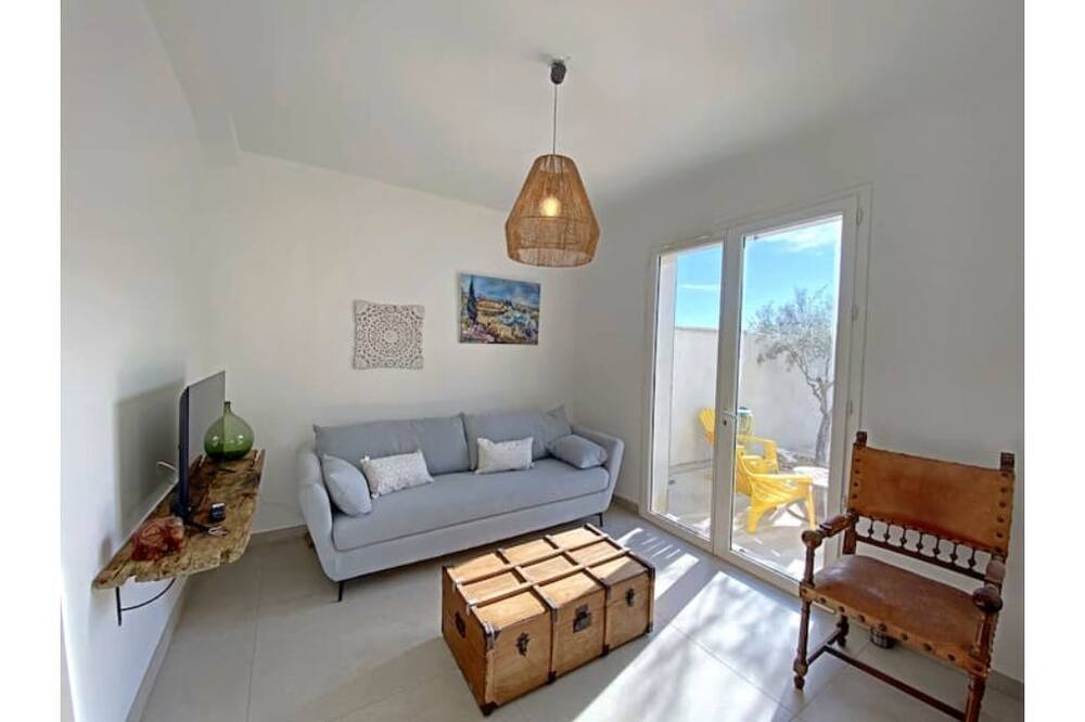 Photo of Bedroom in Pujaut