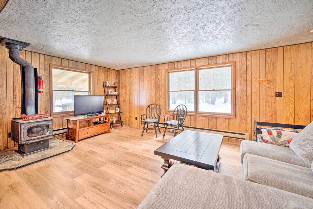 Photo of Livingroom in Lowman