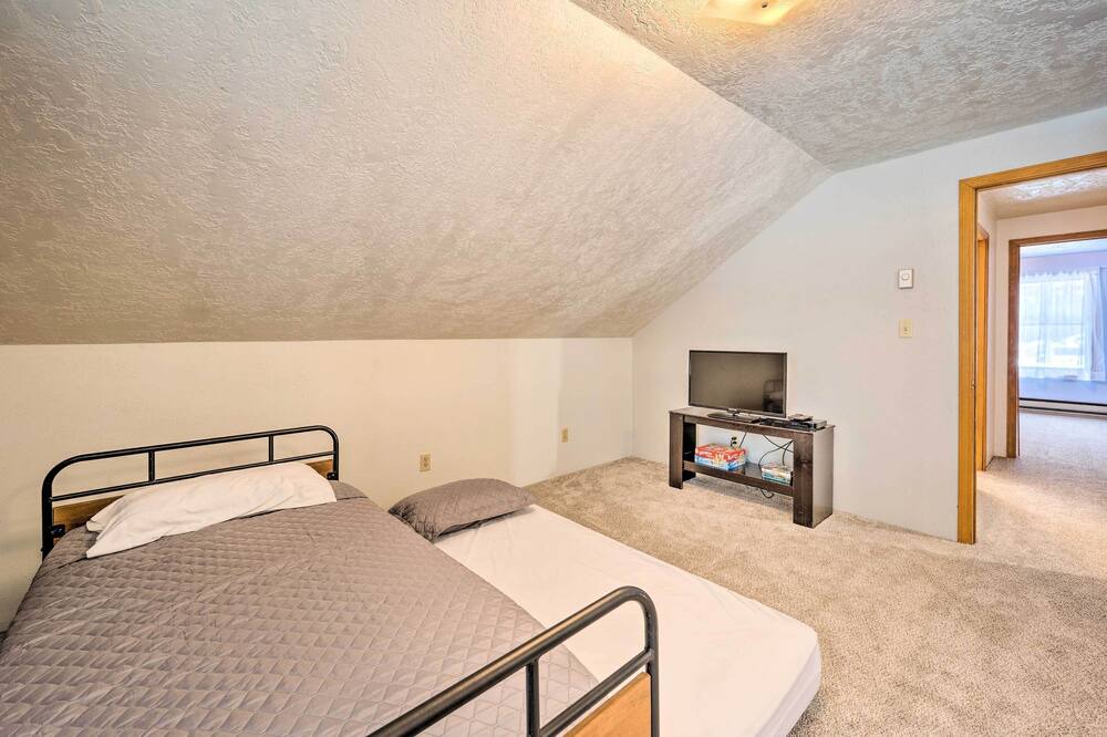 Photo of Bedroom in Lowman