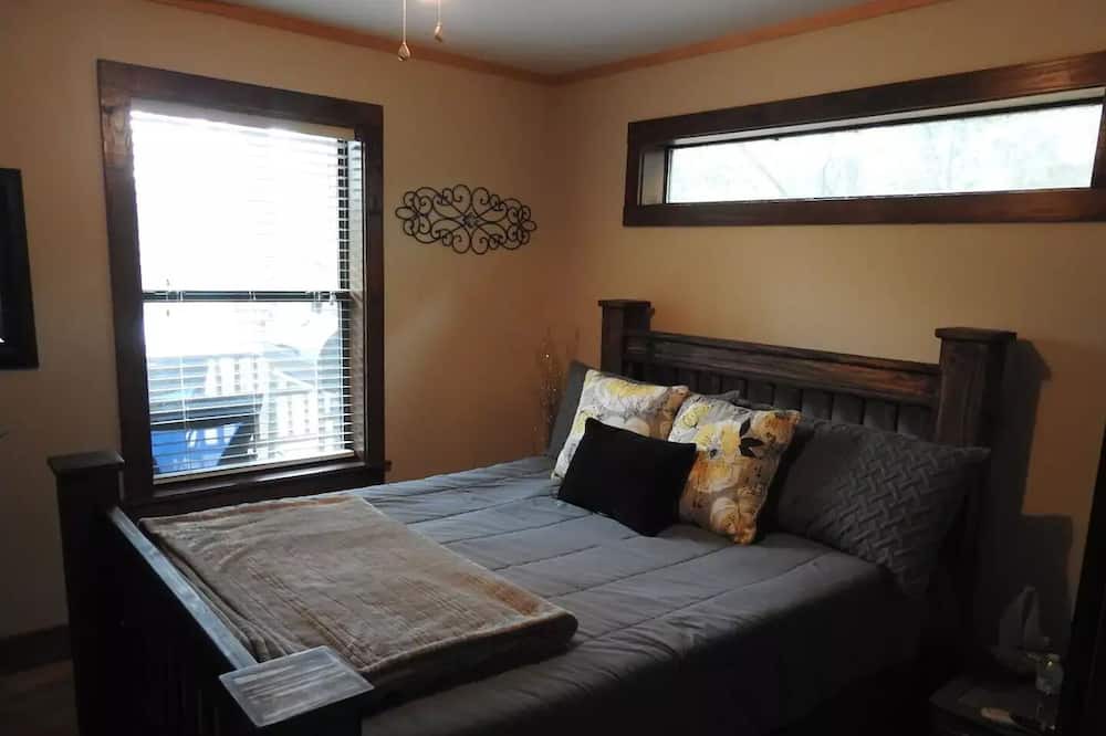 Photo of Bedroom in Alix