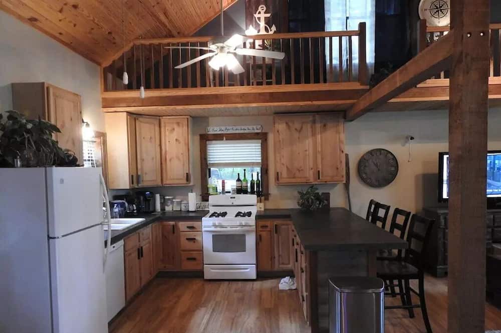 Photo of Kitchen in Alix