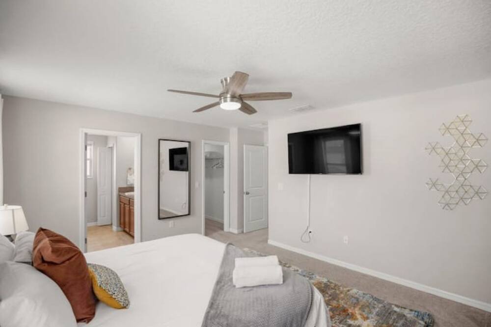 Photo of Bedroom in Greater Palm River Point CDC