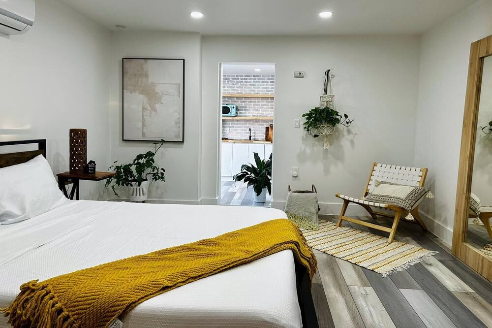 Photo of Bedroom in Coral Terrace