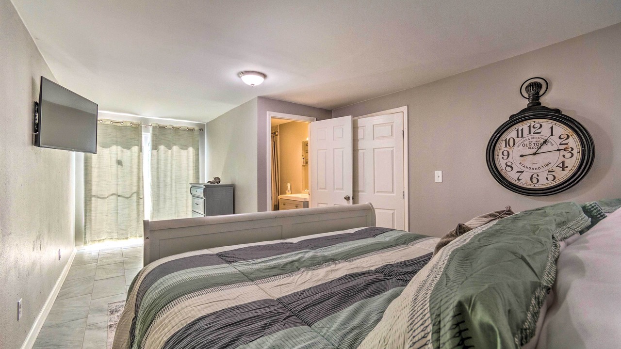 Photo of Bedroom in Benton