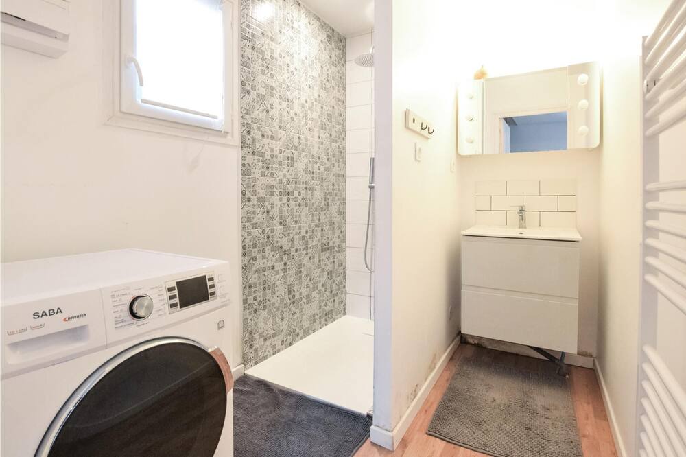 Photo of Bathroom in Hermanville-sur-Mer