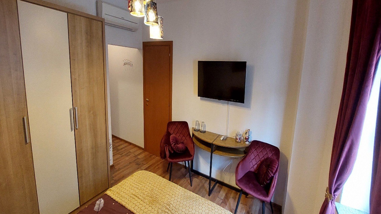 Photo of Bedroom in Cres