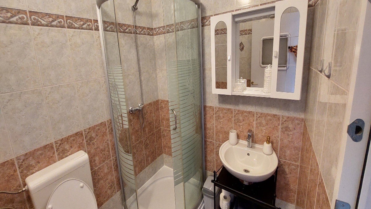 Photo of Bathroom in Cres