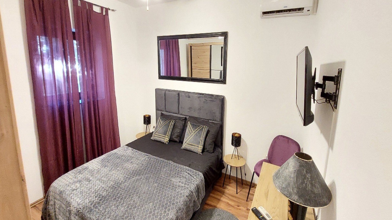 Photo of Bedroom in Cres