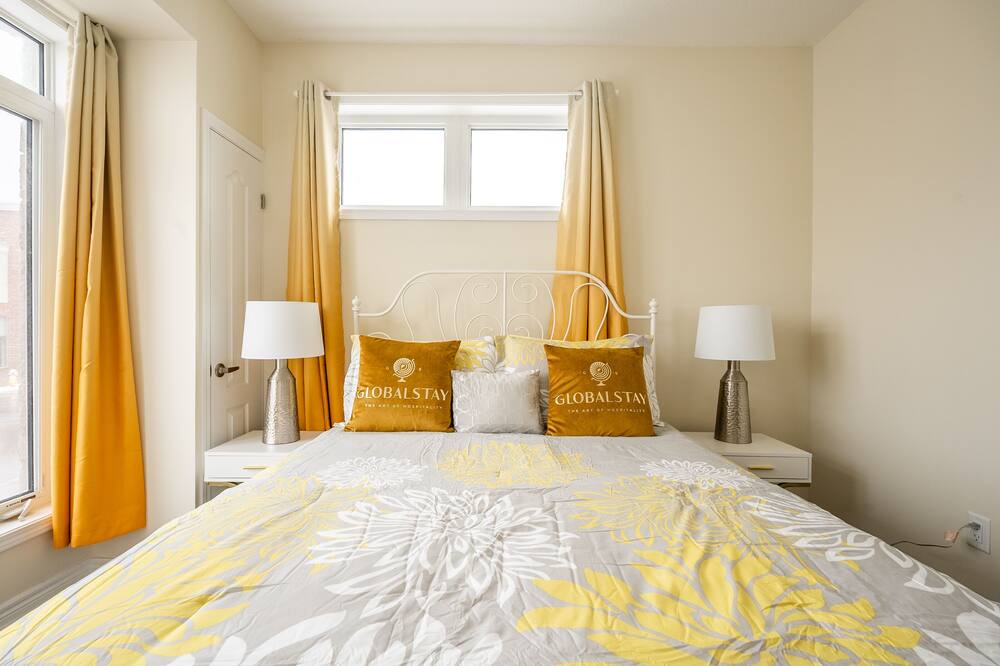 Photo of Bedroom in Beamsville
