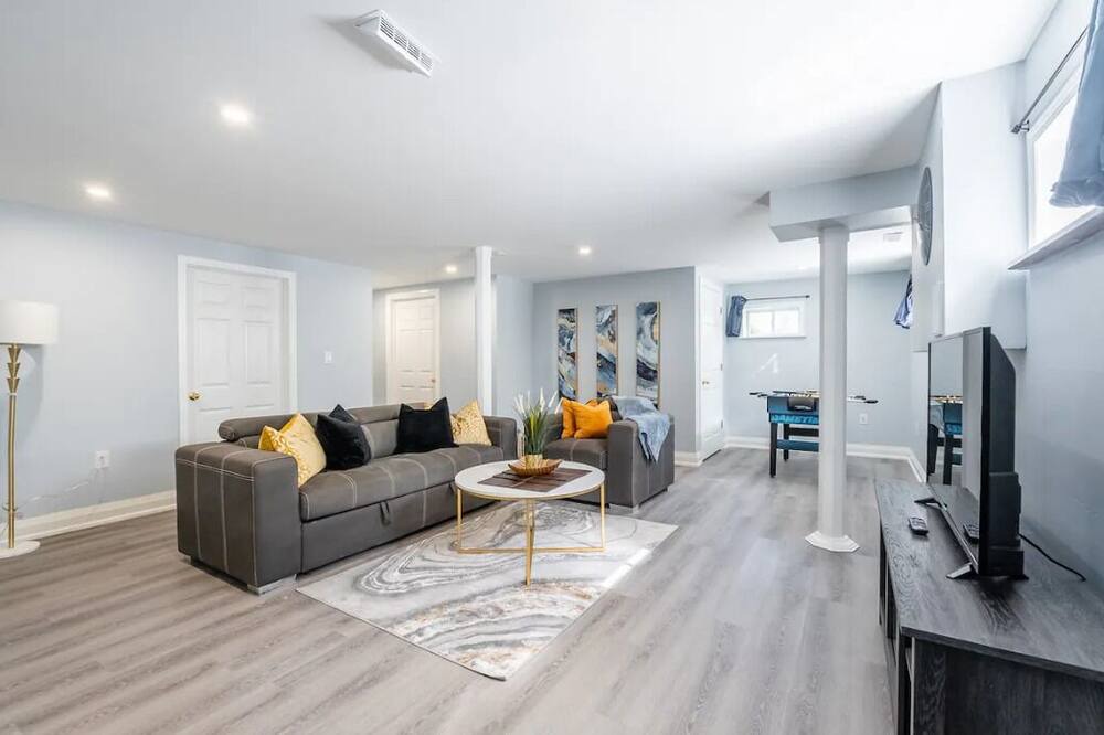 Photo of Livingroom in Dunnville