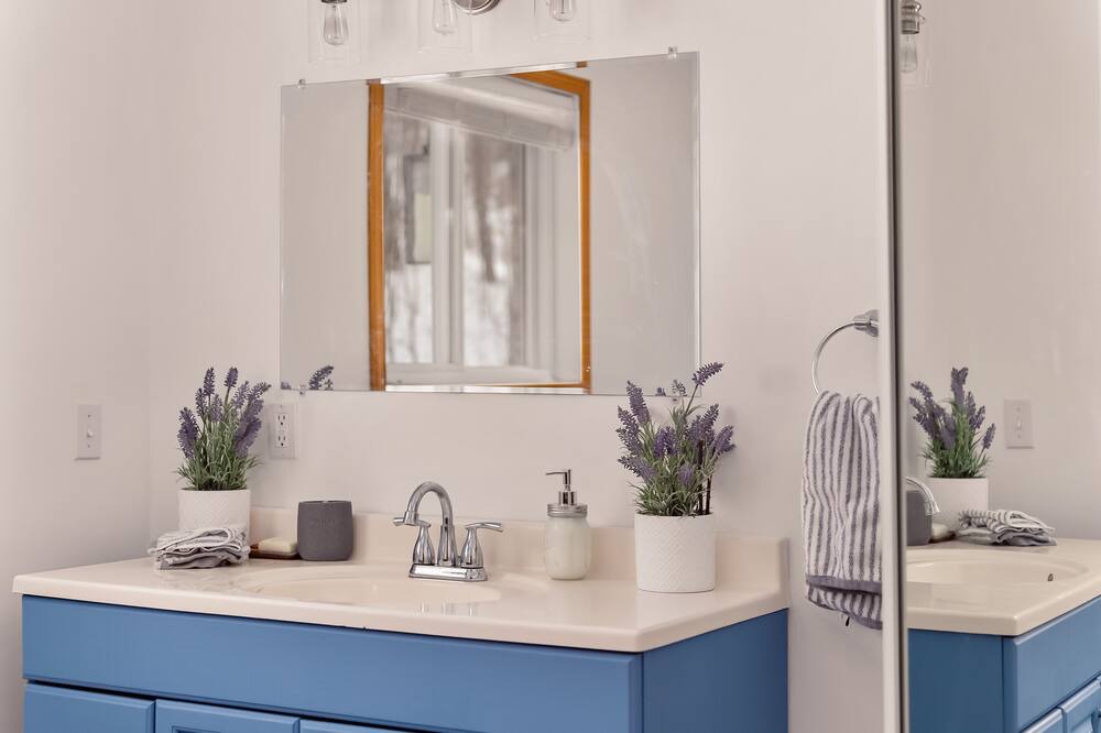 Photo of Bathroom in Perry