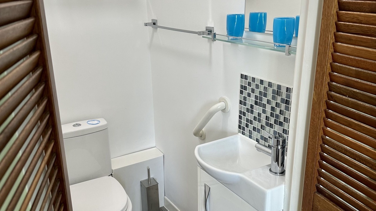 Photo of Bathroom in Colyton