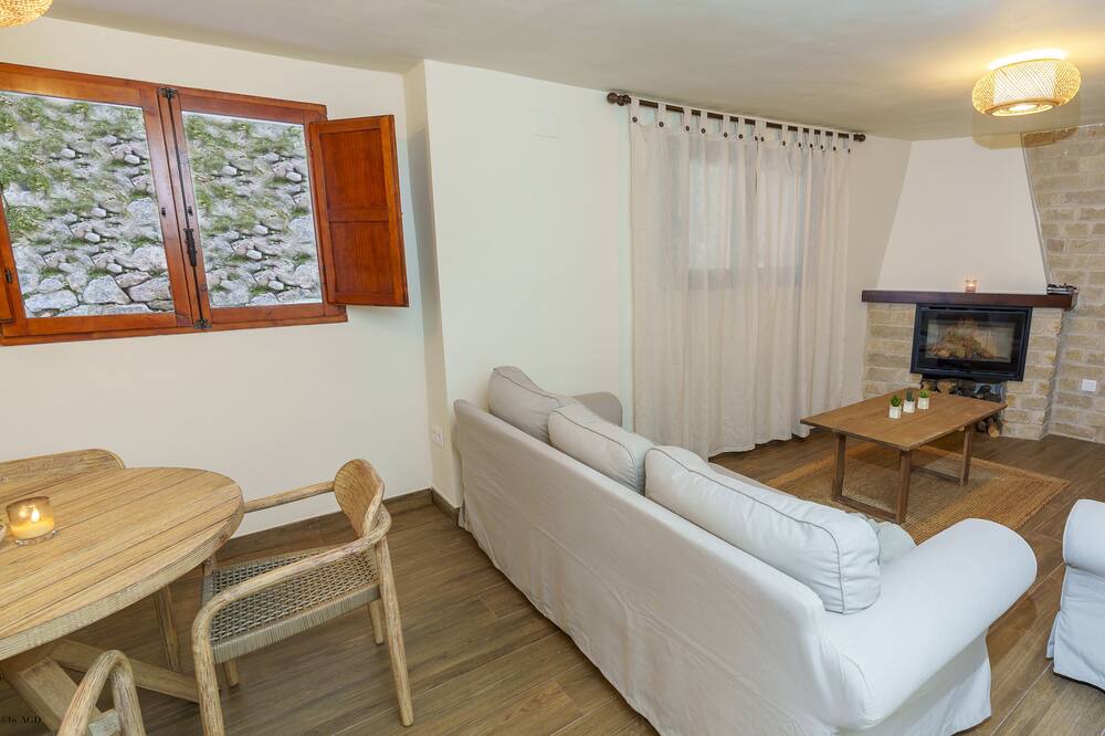 Photo of Livingroom in Aioder